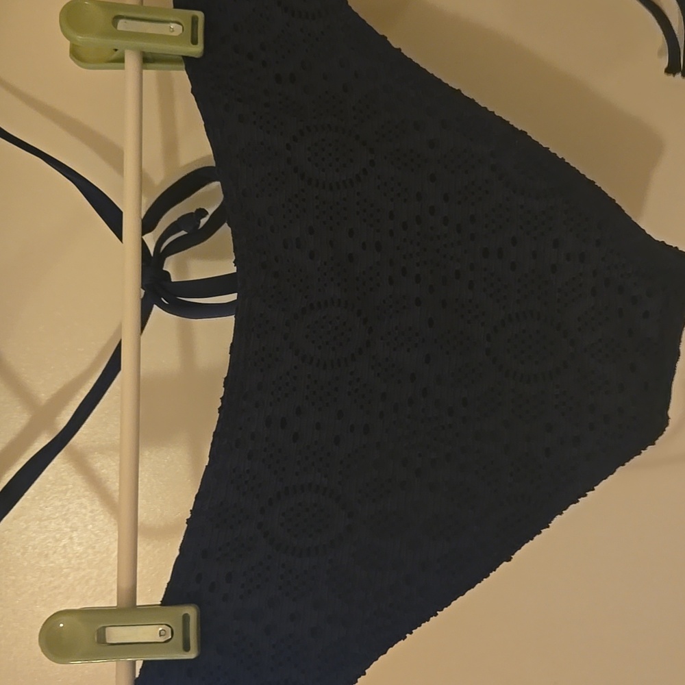 Bikini - Picture 5 of 6